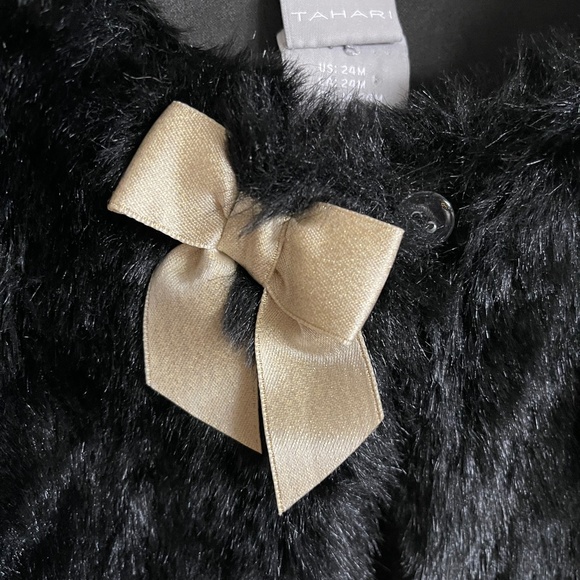 Tahari Black Faux Fur Vest Size 24M - Picture 2 of 5